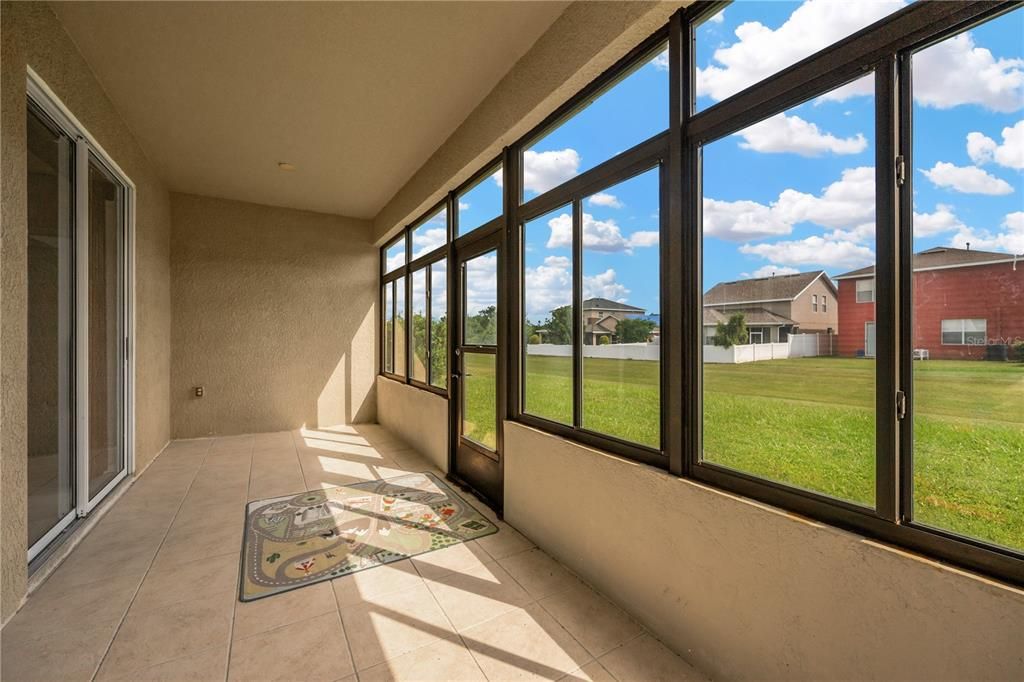 Active With Contract: $350,000 (3 beds, 2 baths, 2224 Square Feet)