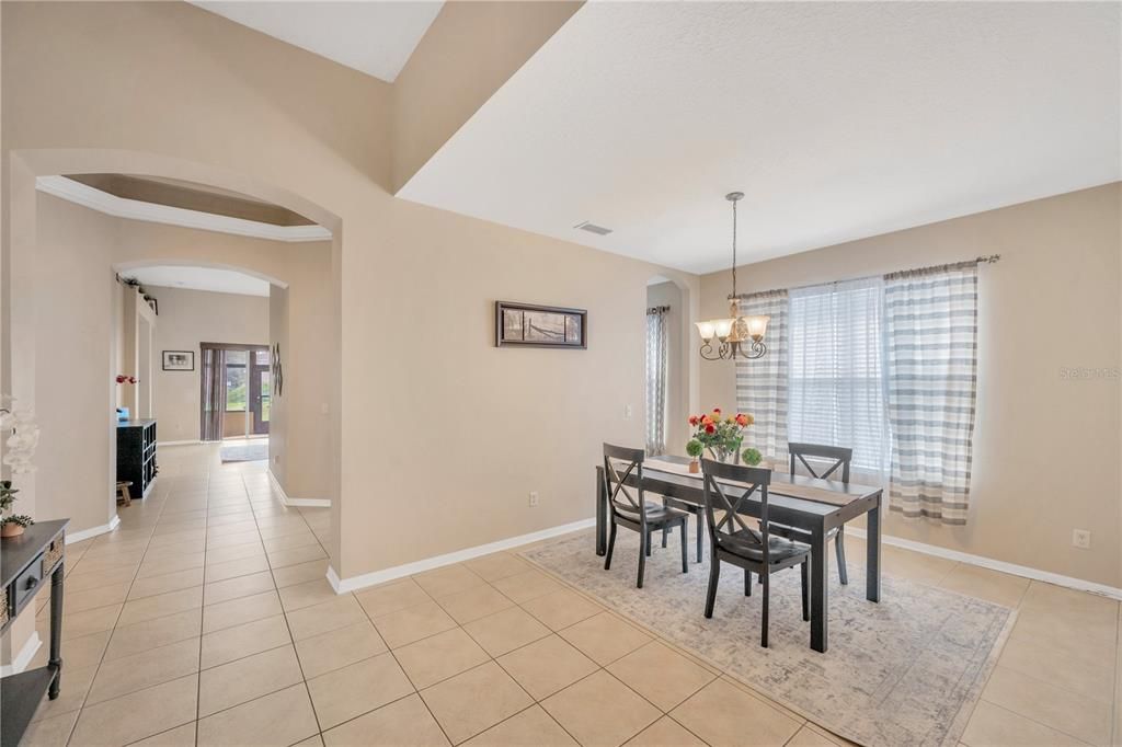 Active With Contract: $350,000 (3 beds, 2 baths, 2224 Square Feet)