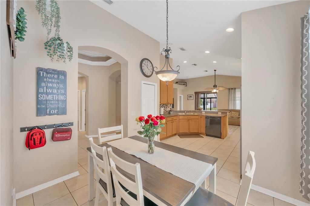 Active With Contract: $350,000 (3 beds, 2 baths, 2224 Square Feet)