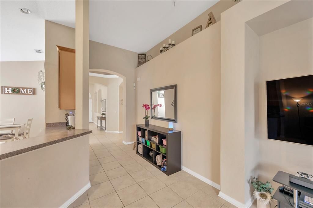 Active With Contract: $350,000 (3 beds, 2 baths, 2224 Square Feet)