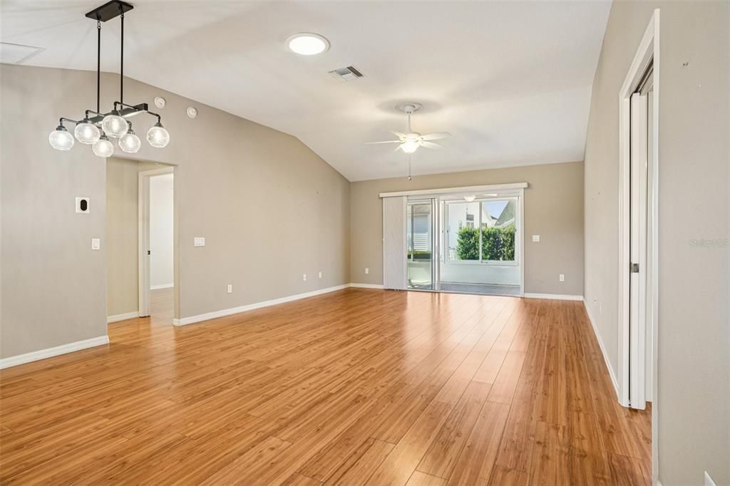 待售: $389,000 (3 贝兹, 2 浴室, 1530 平方英尺)