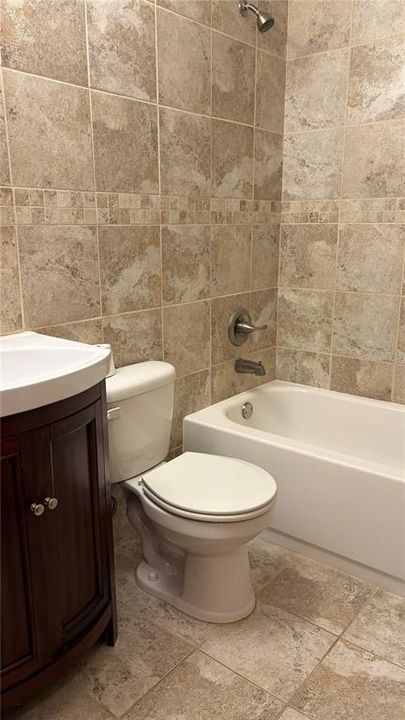 For Sale: $274,000 (3 beds, 2 baths, 1300 Square Feet)