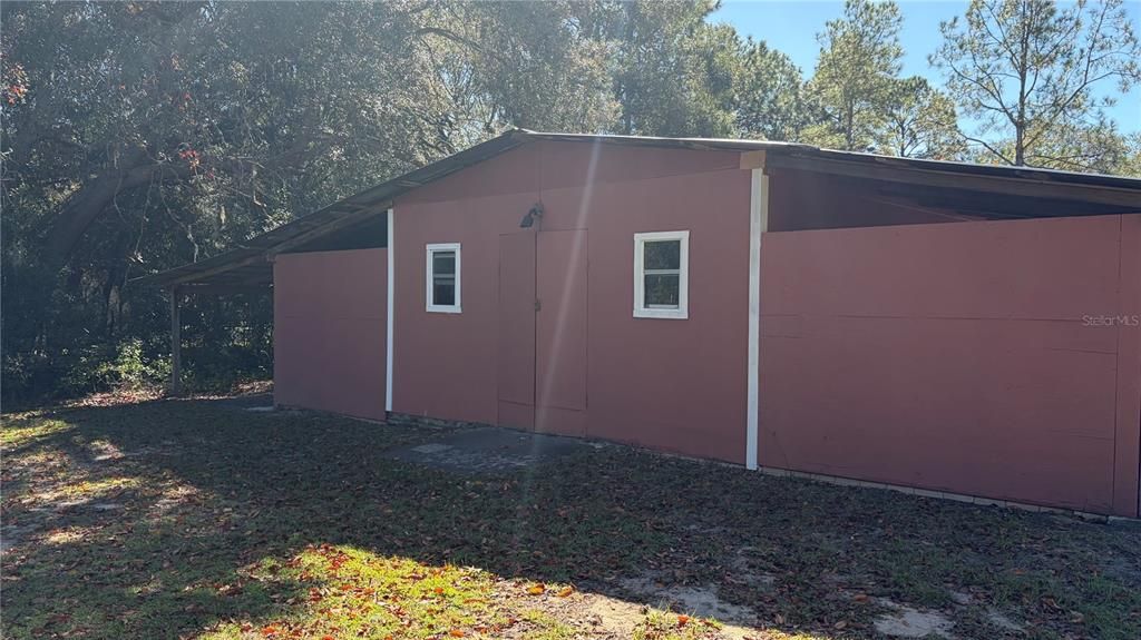 For Sale: $274,000 (3 beds, 2 baths, 1300 Square Feet)