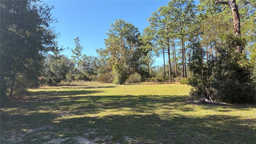 For Sale: $274,000 (3 beds, 2 baths, 1300 Square Feet)