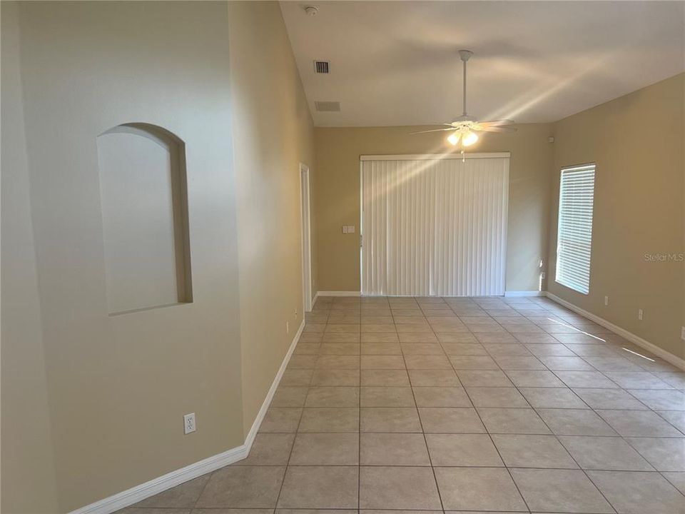 出租: $1,800 (2 贝兹, 2 浴室, 1536 平方英尺)