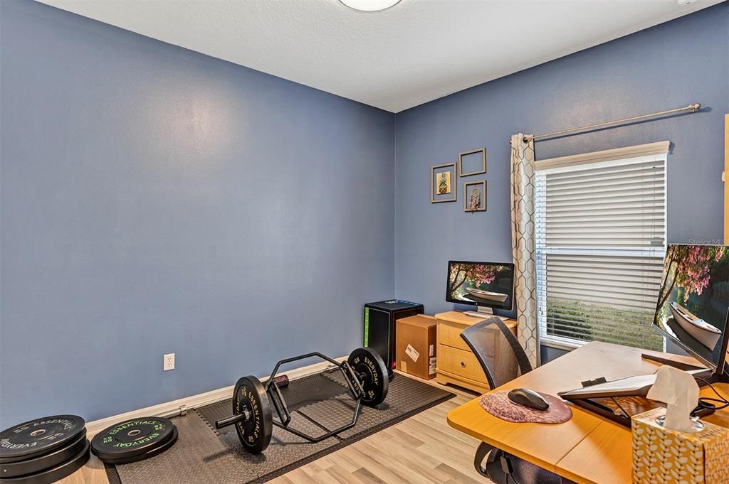 For Sale: $405,000 (4 beds, 3 baths, 1839 Square Feet)