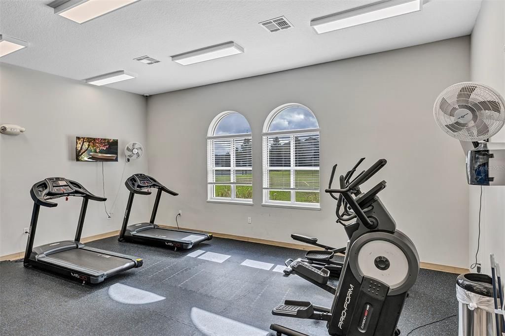 For Sale: $405,000 (4 beds, 3 baths, 1839 Square Feet)