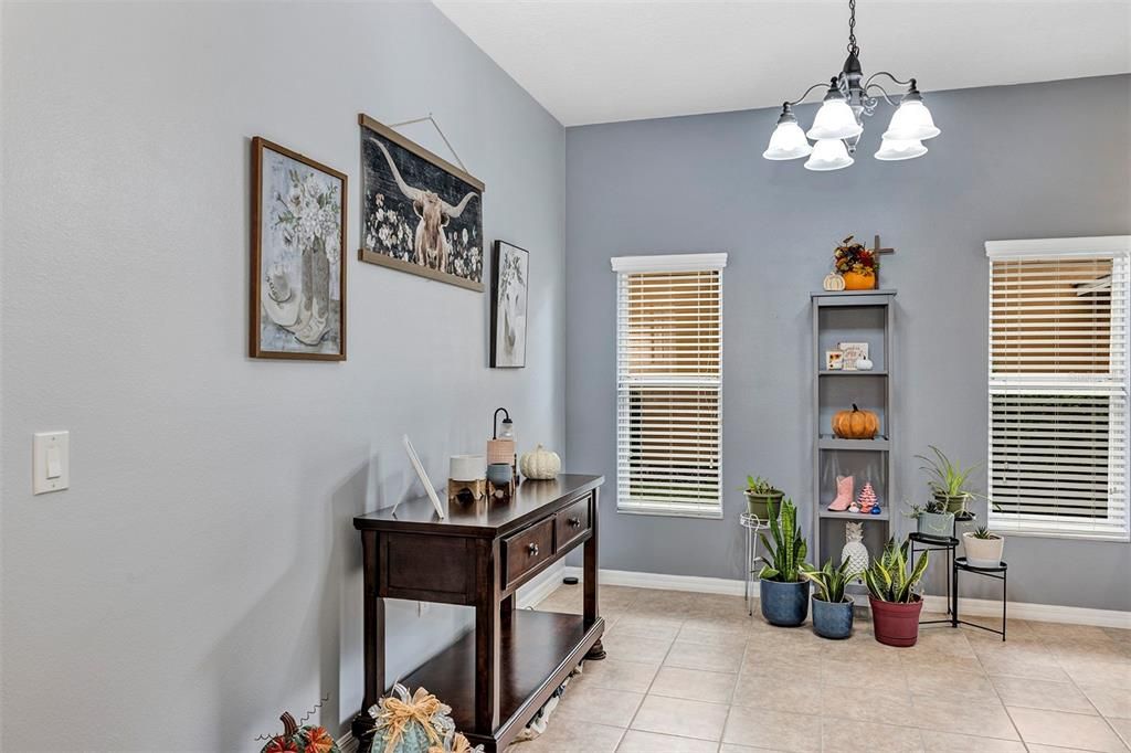 For Sale: $405,000 (4 beds, 3 baths, 1839 Square Feet)