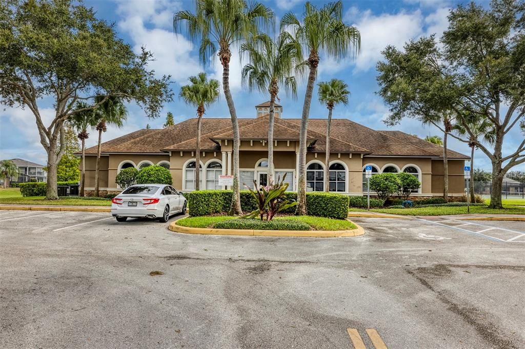 For Sale: $405,000 (4 beds, 3 baths, 1839 Square Feet)