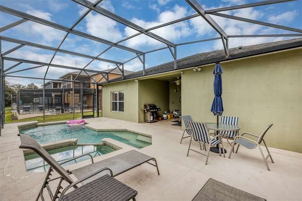 For Sale: $405,000 (4 beds, 3 baths, 1839 Square Feet)