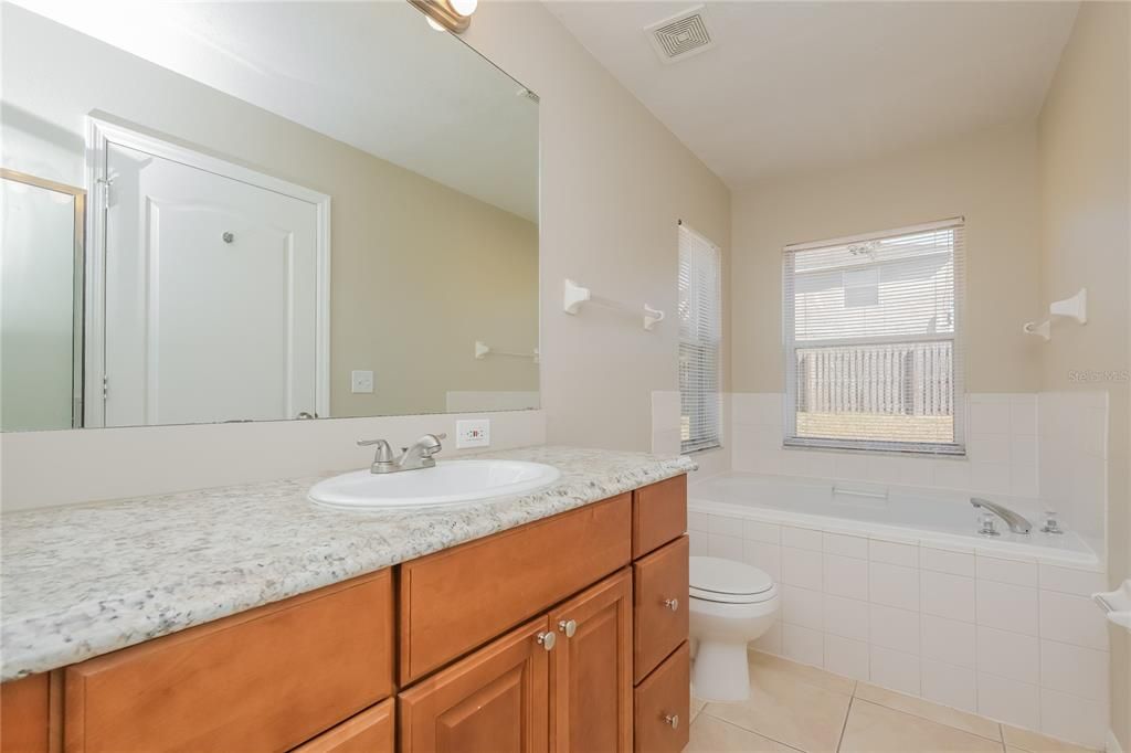 For Sale: $350,000 (4 beds, 2 baths, 1418 Square Feet)