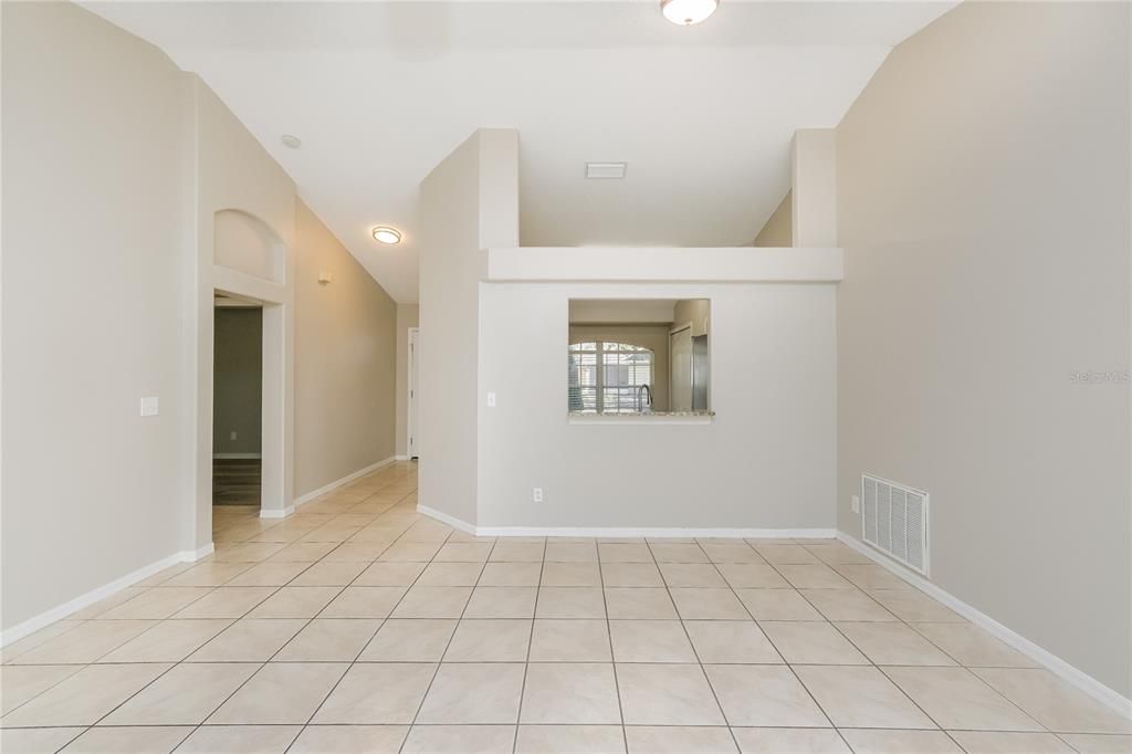 For Sale: $350,000 (4 beds, 2 baths, 1418 Square Feet)