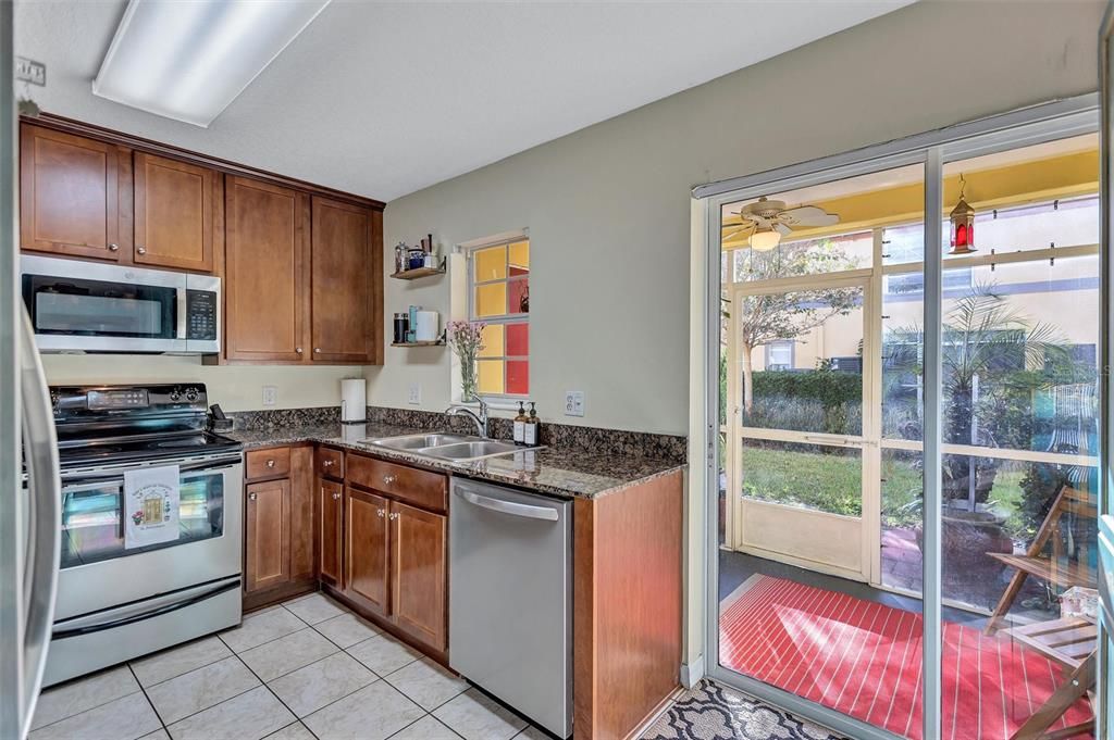 Active With Contract: $258,000 (2 beds, 2 baths, 1538 Square Feet)