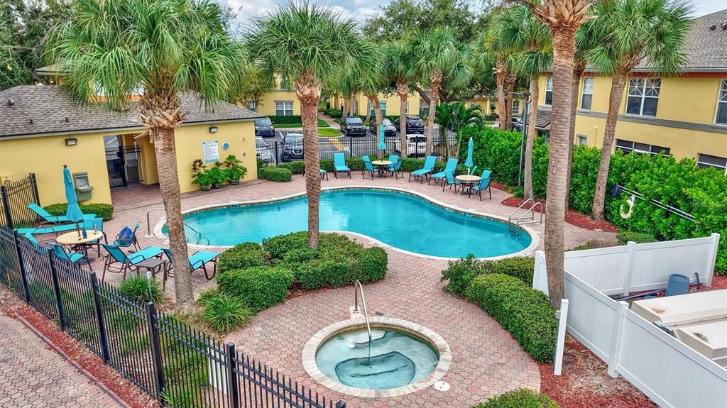 Active With Contract: $258,000 (2 beds, 2 baths, 1538 Square Feet)