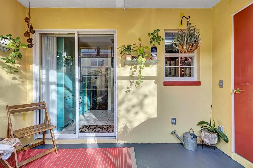 Active With Contract: $258,000 (2 beds, 2 baths, 1538 Square Feet)