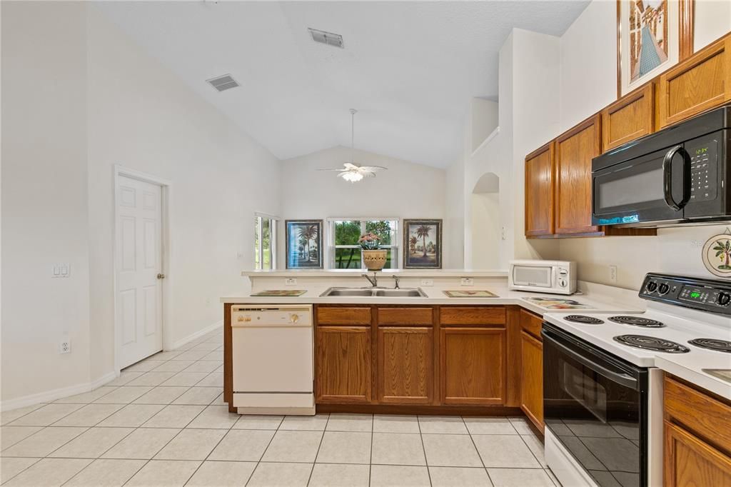 待售: $389,000 (3 贝兹, 2 浴室, 1622 平方英尺)