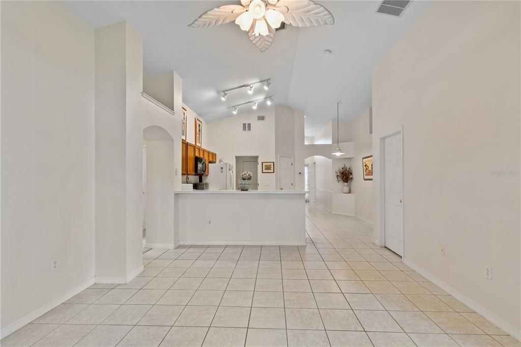 待售: $389,000 (3 贝兹, 2 浴室, 1622 平方英尺)