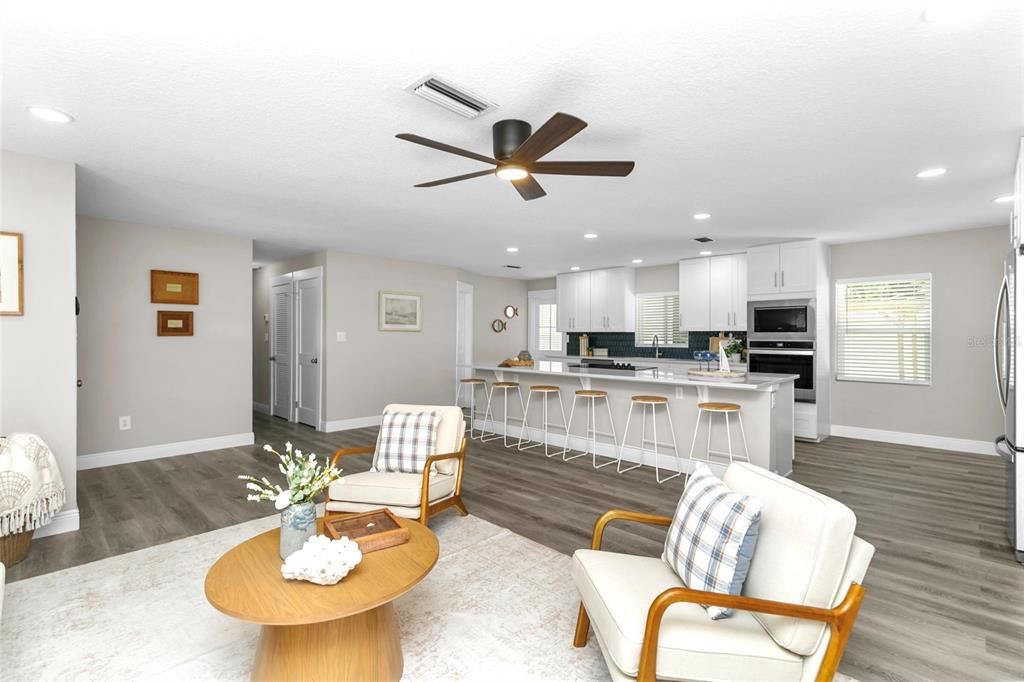 待售: $449,900 (3 贝兹, 2 浴室, 1261 平方英尺)