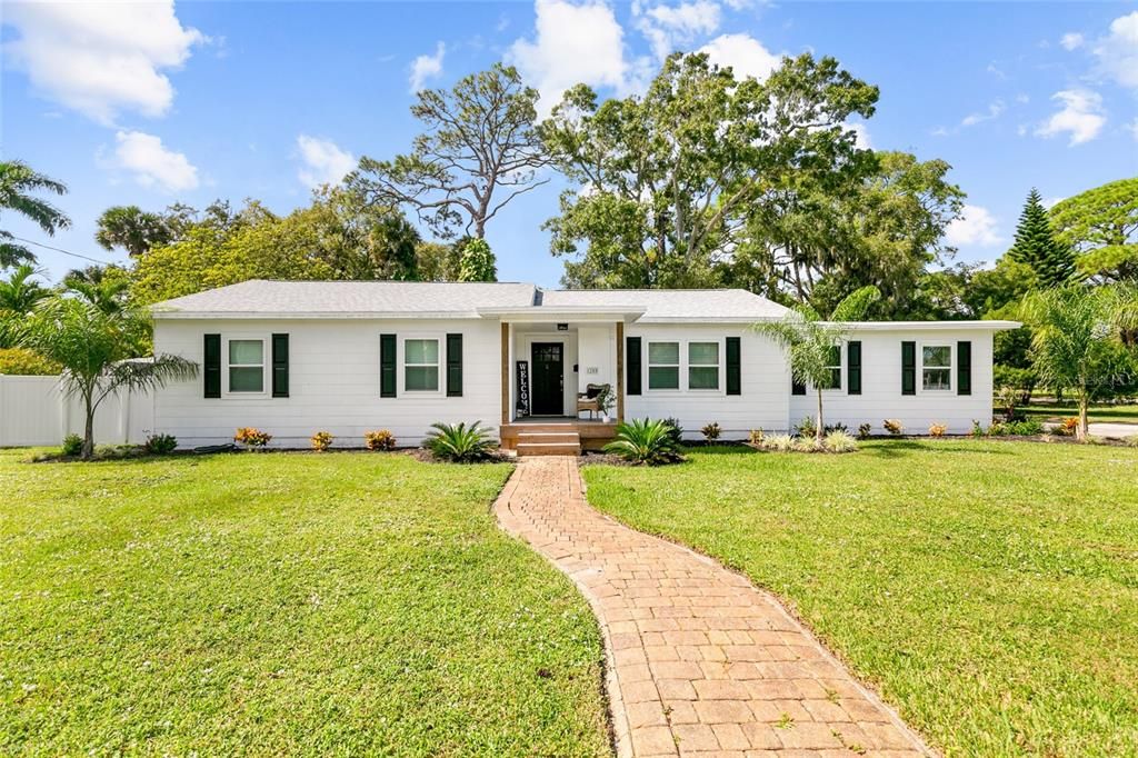 待售: $449,900 (3 贝兹, 2 浴室, 1261 平方英尺)