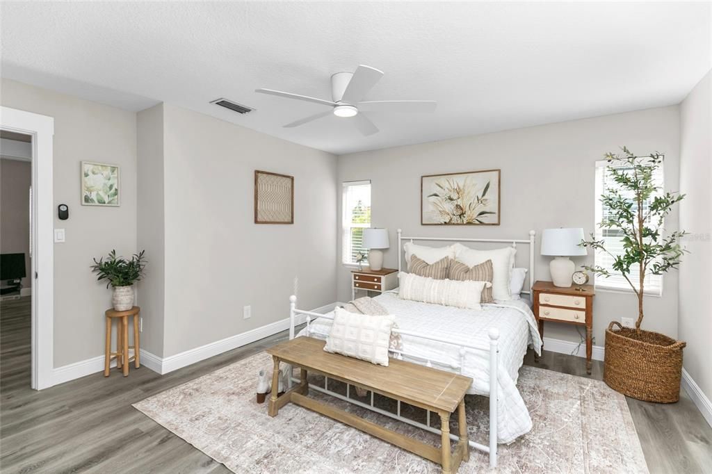 待售: $449,900 (3 贝兹, 2 浴室, 1261 平方英尺)