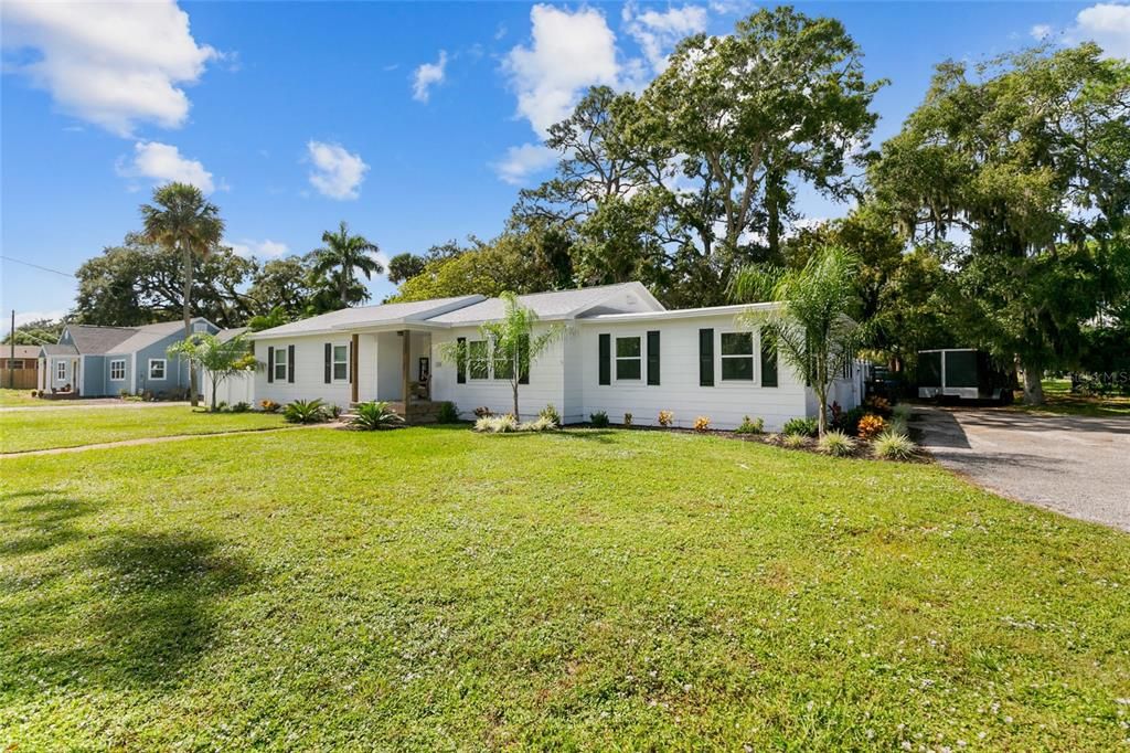 待售: $449,900 (3 贝兹, 2 浴室, 1261 平方英尺)