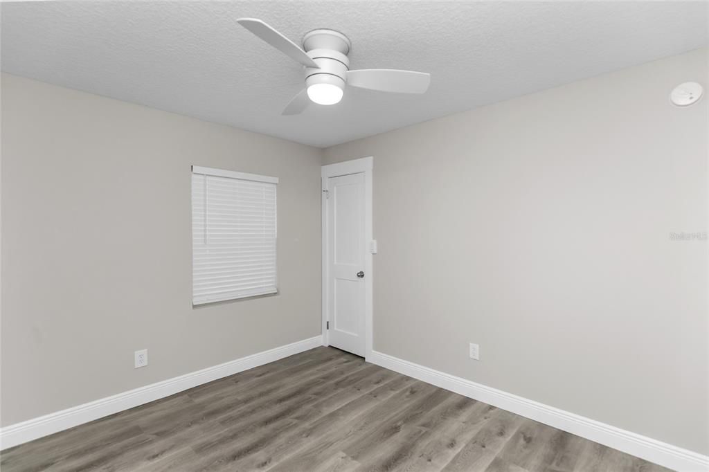 待售: $449,900 (3 贝兹, 2 浴室, 1261 平方英尺)