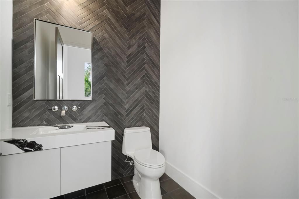 待售: $2,228,500 (4 贝兹, 4 浴室, 4362 平方英尺)