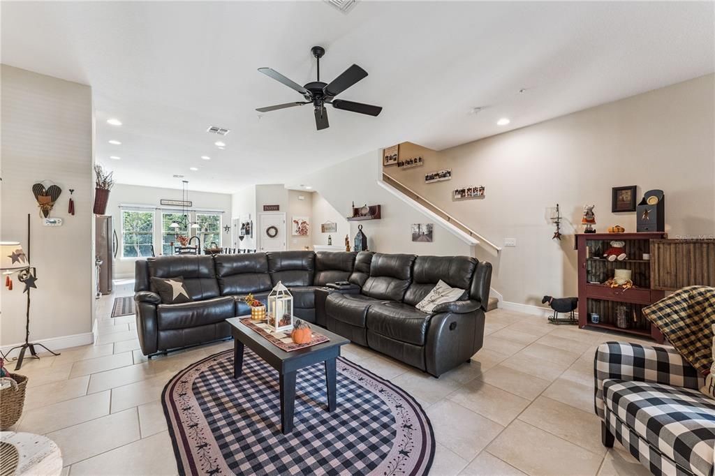 待售: $449,900 (3 贝兹, 3 浴室, 2191 平方英尺)