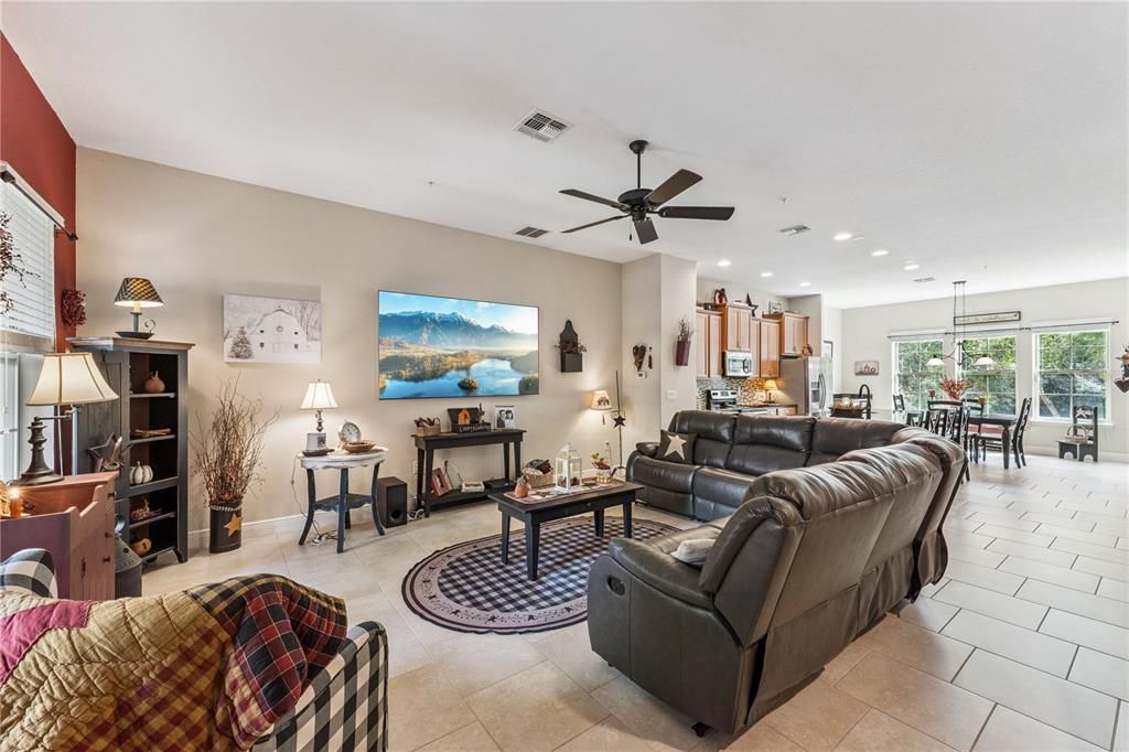 待售: $449,900 (3 贝兹, 3 浴室, 2191 平方英尺)