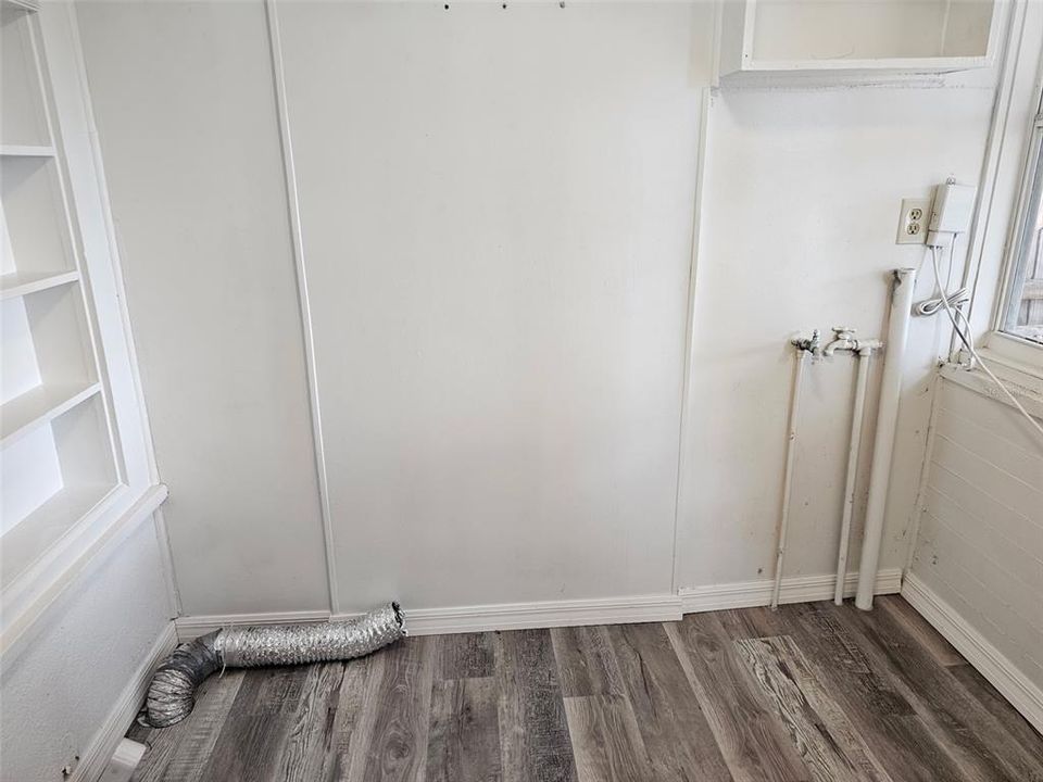 待售: $199,900 (3 贝兹, 0 浴室, 1832 平方英尺)