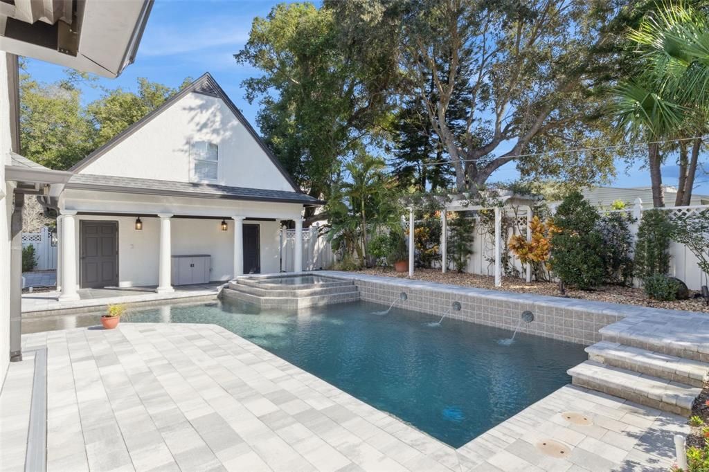 На продажу: $1,675,000 (4 спален, 4 ванн, 3022 Квадратных фут)