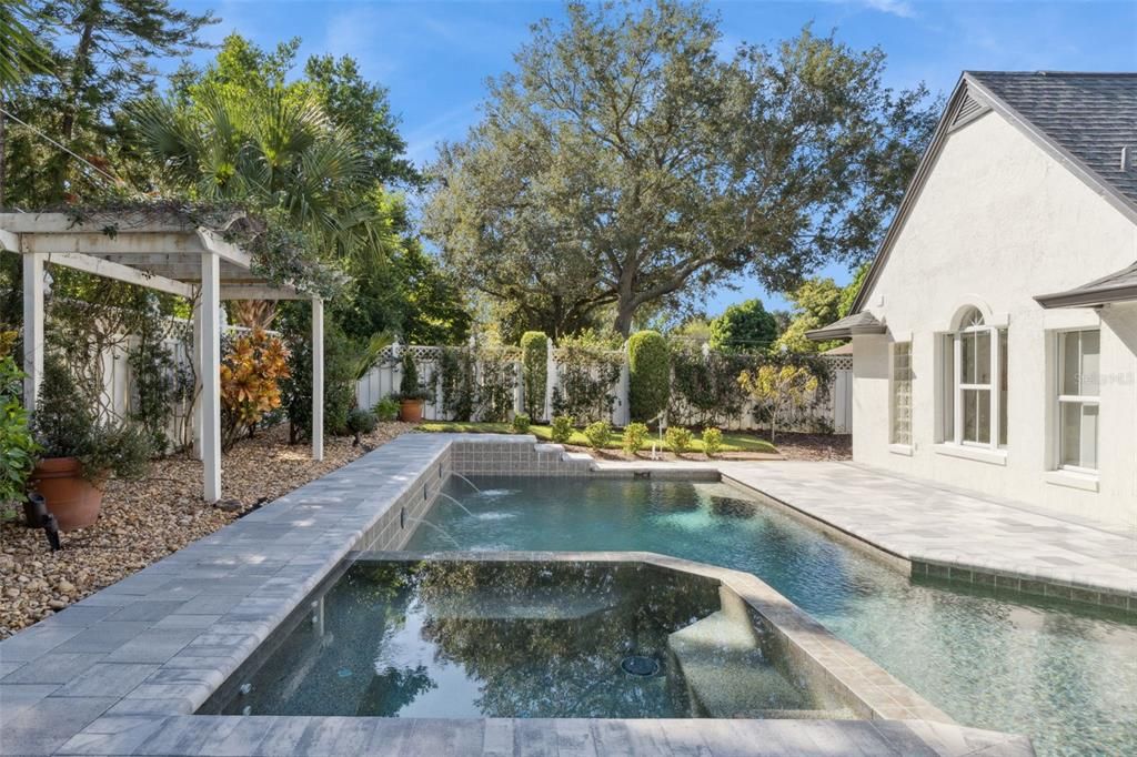 На продажу: $1,675,000 (4 спален, 4 ванн, 3022 Квадратных фут)