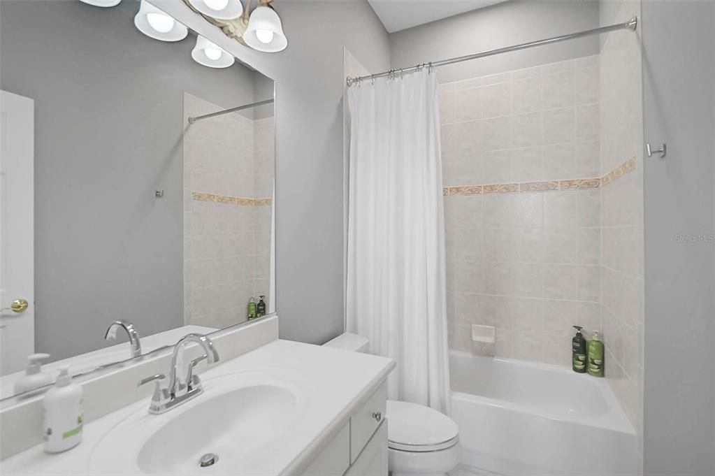 For Sale: $2,300,000 (4 beds, 5 baths, 4346 Square Feet)