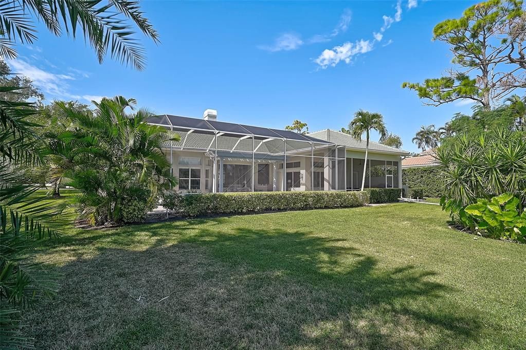 For Sale: $2,300,000 (4 beds, 5 baths, 4346 Square Feet)