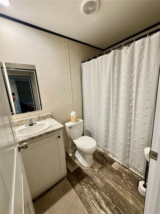 En Venta: $320,000 (3 camas, 2 baños, 1404 Pies cuadrados)