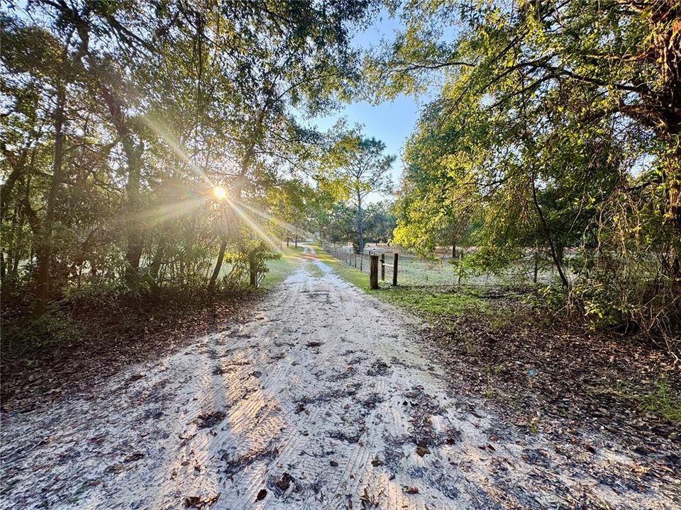 En Venta: $320,000 (3 camas, 2 baños, 1404 Pies cuadrados)