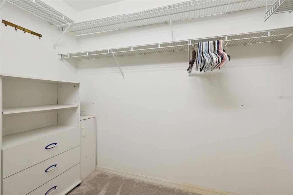 Active With Contract: $299,900 (3 beds, 2 baths, 1562 Square Feet)