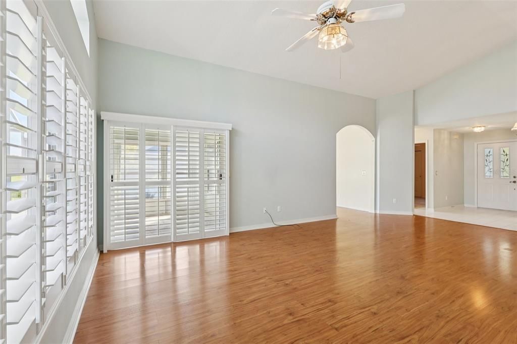 Active With Contract: $299,900 (3 beds, 2 baths, 1562 Square Feet)