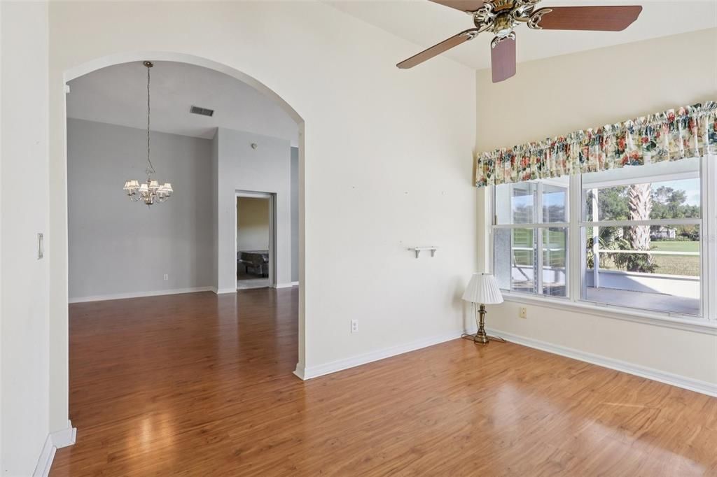 Active With Contract: $299,900 (3 beds, 2 baths, 1562 Square Feet)