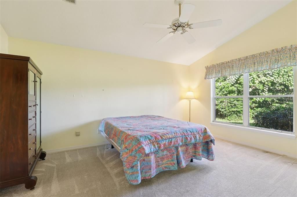 Active With Contract: $299,900 (3 beds, 2 baths, 1562 Square Feet)