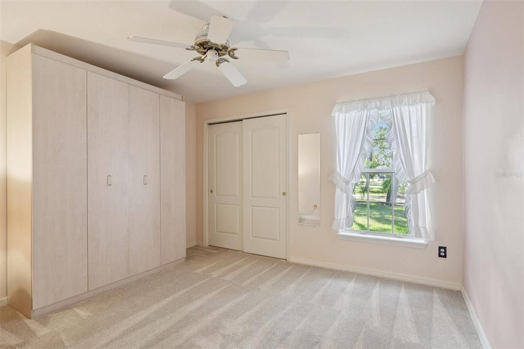 Active With Contract: $299,900 (3 beds, 2 baths, 1562 Square Feet)