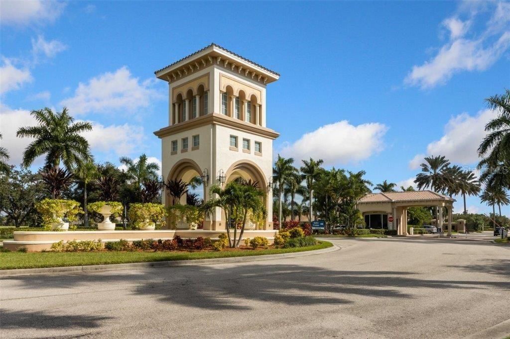 En Venta: $630,000 (4 camas, 2 baños, 1997 Pies cuadrados)