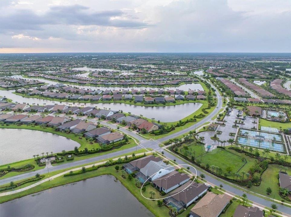 En Venta: $630,000 (4 camas, 2 baños, 1997 Pies cuadrados)