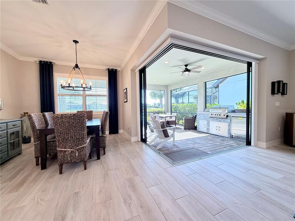 En Venta: $630,000 (4 camas, 2 baños, 1997 Pies cuadrados)