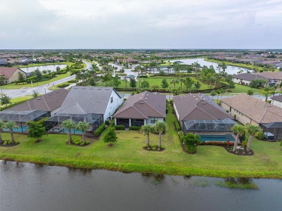 En Venta: $630,000 (4 camas, 2 baños, 1997 Pies cuadrados)