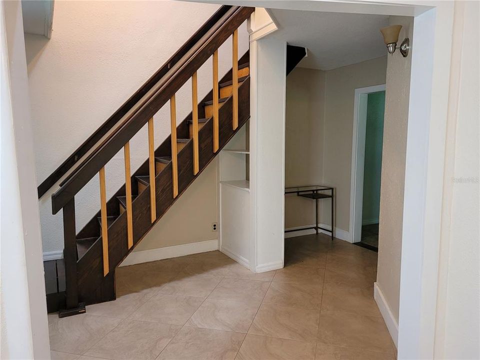 For Rent: $2,000 (3 beds, 1 baths, 1520 Square Feet)