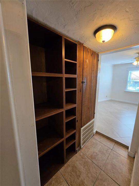 For Rent: $2,000 (3 beds, 1 baths, 1520 Square Feet)