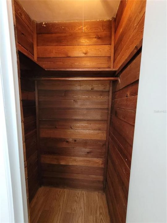 For Rent: $2,000 (3 beds, 1 baths, 1520 Square Feet)