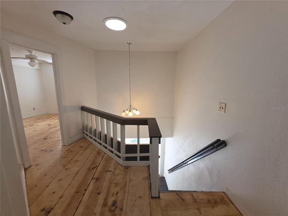 For Rent: $2,000 (3 beds, 1 baths, 1520 Square Feet)