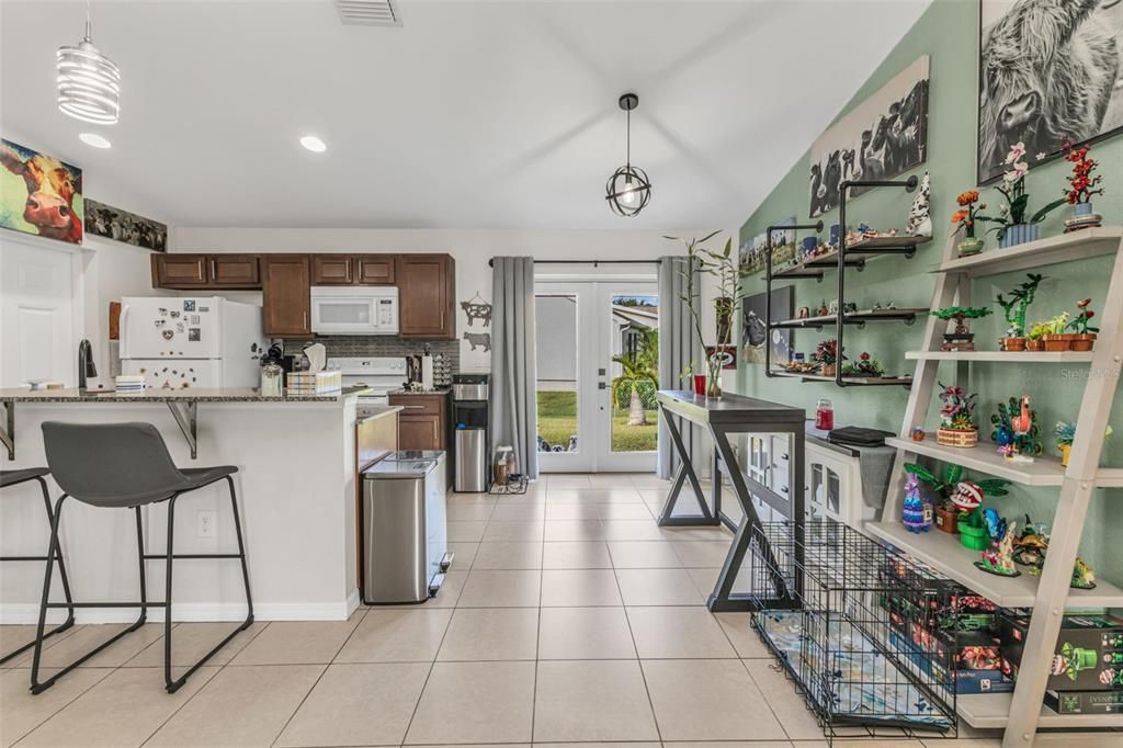 For Sale: $289,900 (3 beds, 2 baths, 1170 Square Feet)